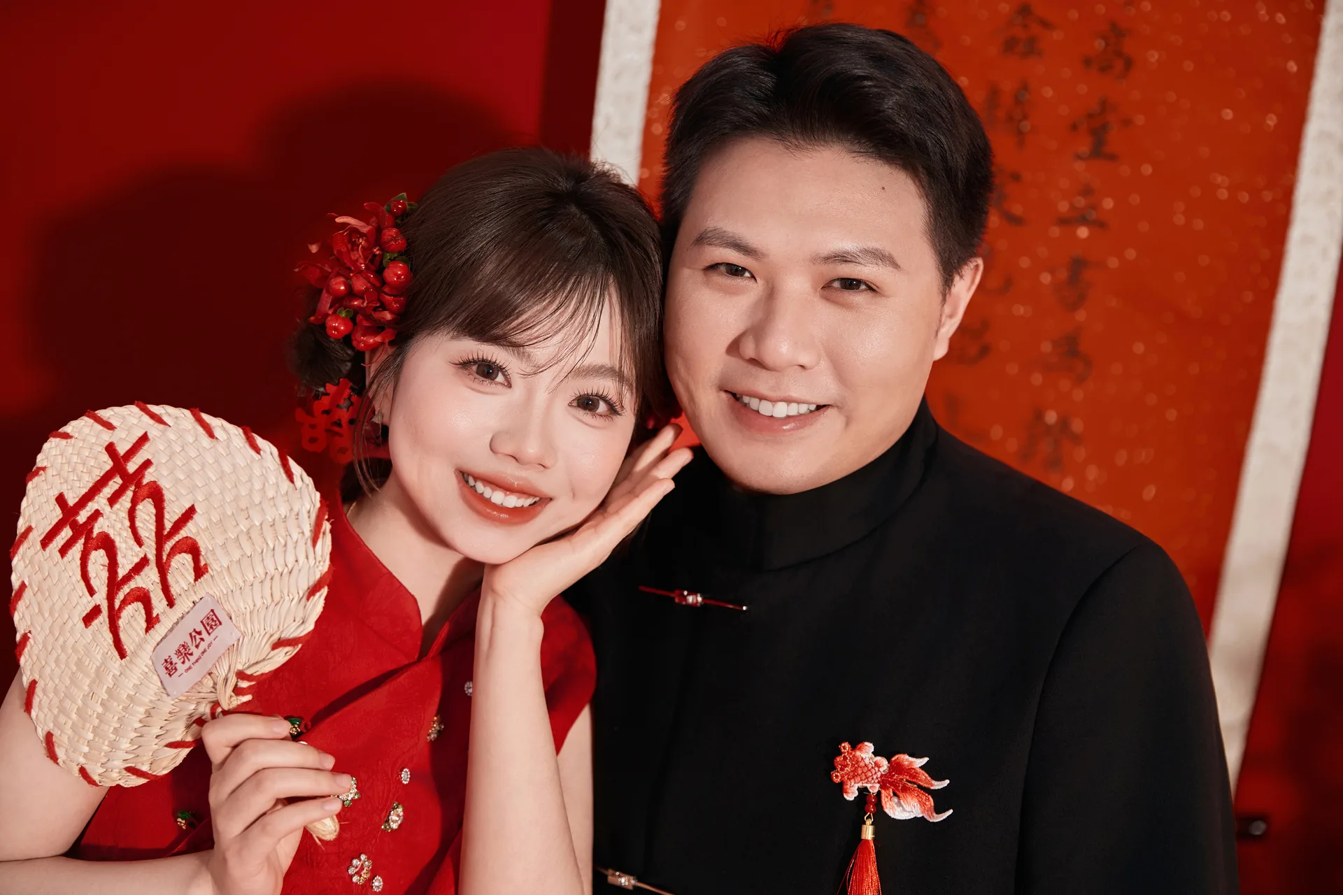 中式红色婚礼合影